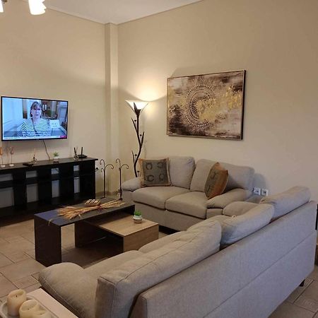 Comfortable Apartment In Kiato Buitenkant foto